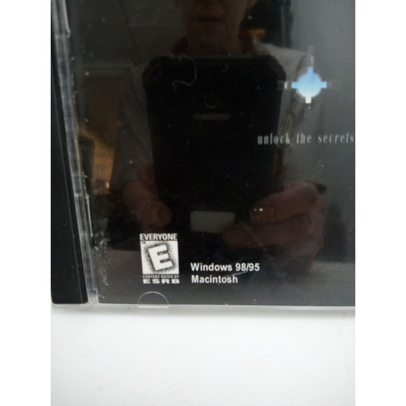 Crystal Key 2 CDs Adventure Quest Vintage Video Game 1999 PC Win 98/95 & Mac - Picture 2 of 8